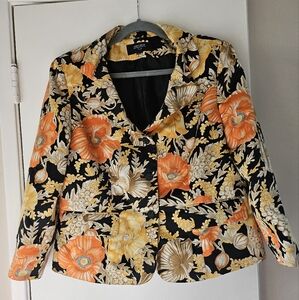 Jones Wear Floral Blazer